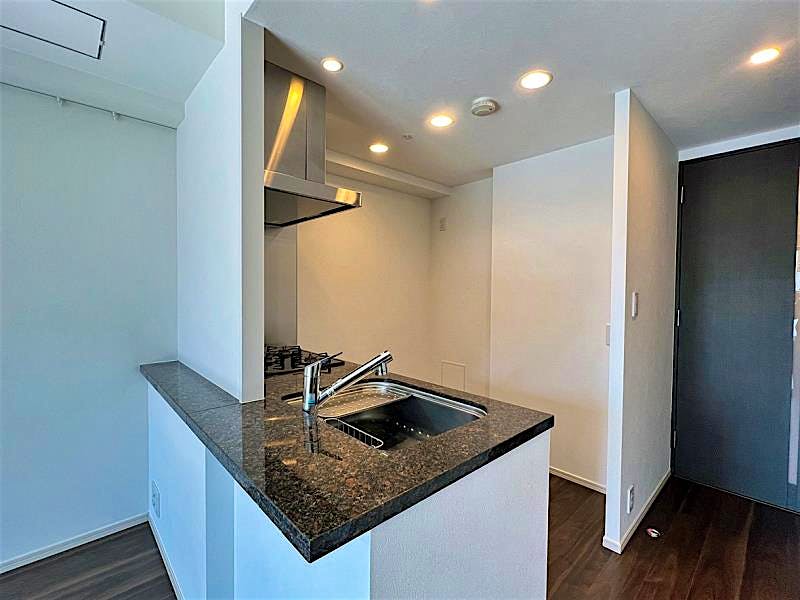 property_interior2_filename