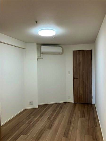 property_interior2_filename