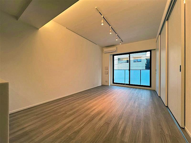 property_interior1_filename