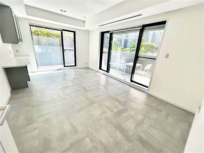 property_interior2_filename