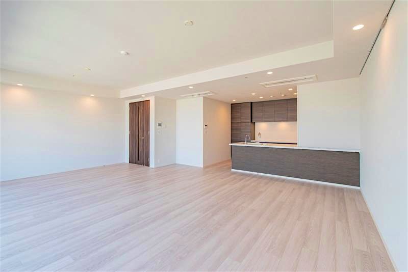 property_interior2_filename