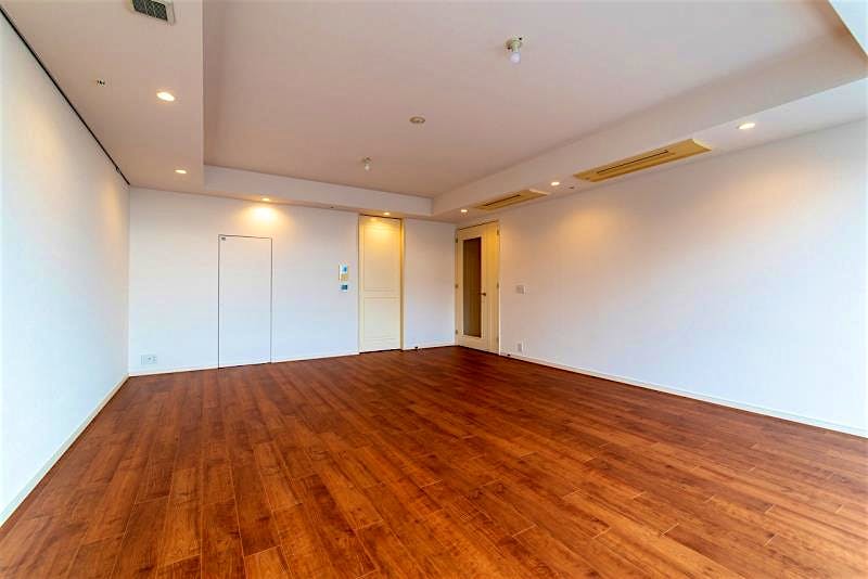 property_interior2_filename