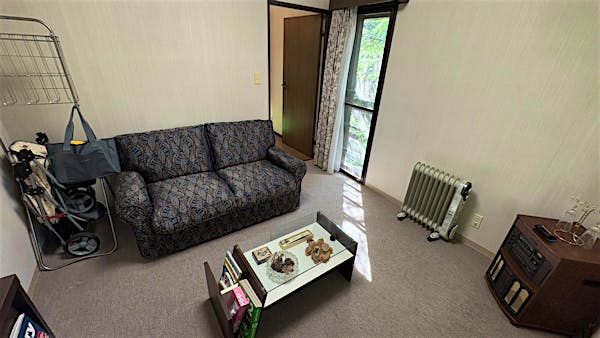 洋室は、東側と西側の2面採光