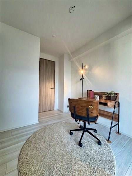 property_interior2_filename