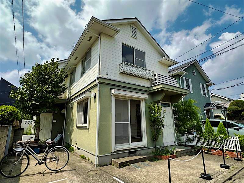 building_exterior2_filename