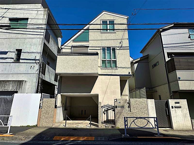 building_exterior_filename