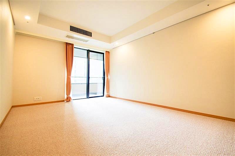 property_interior2_filename