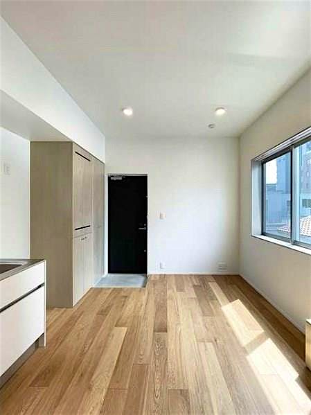 property_interior1_filename