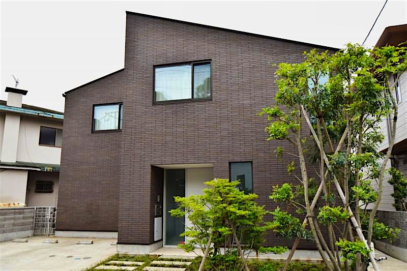 building_exterior_filename