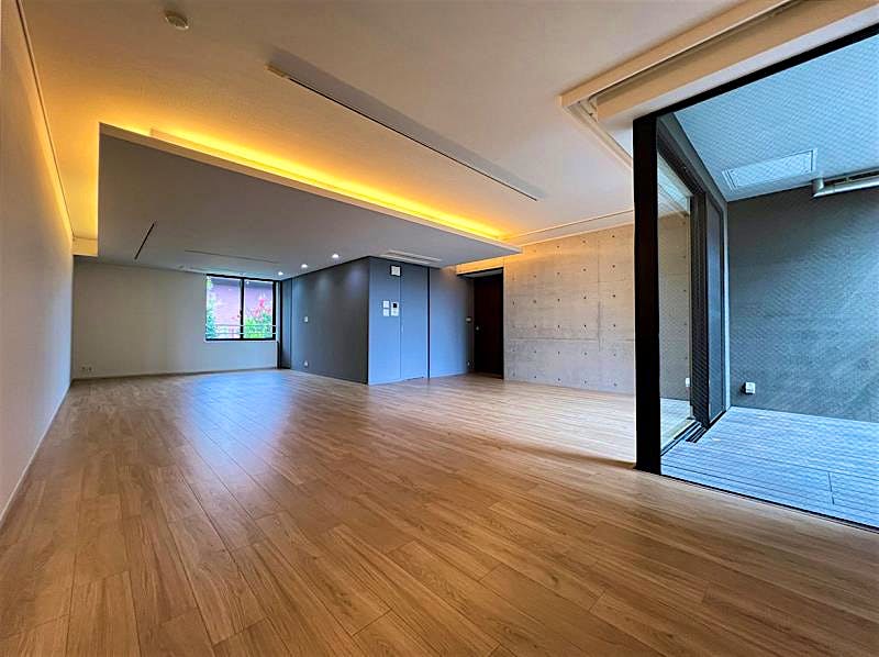 property_interior1_filename