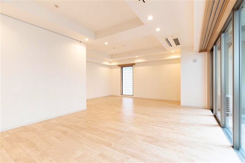 property_interior2_filename