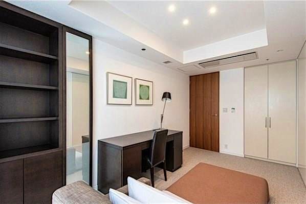 property_interior2_filename