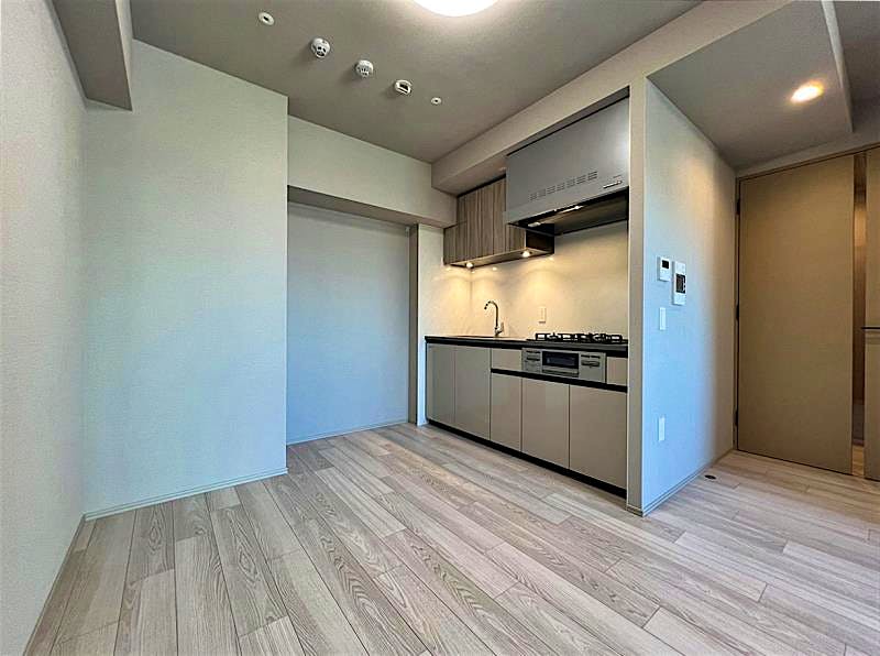 property_interior2_filename