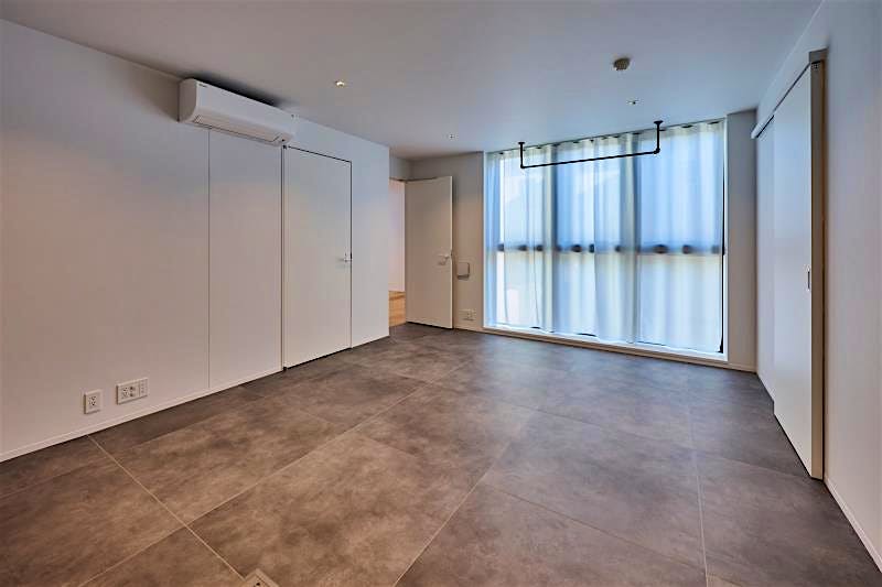 property_interior2_filename