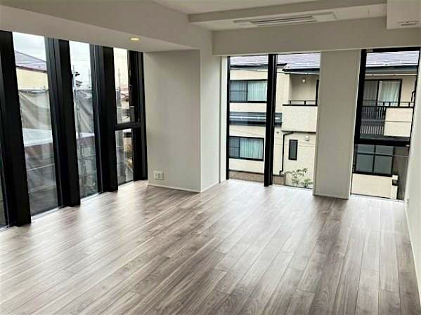property_interior2_filename