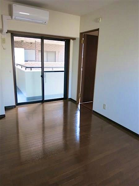 property_interior1_filename