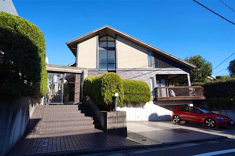 building_exterior_filename