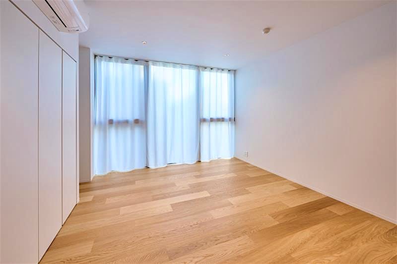 property_interior1_filename