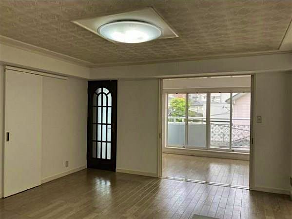 property_interior1_filename