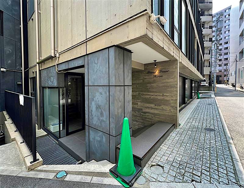 building_exterior2_filename