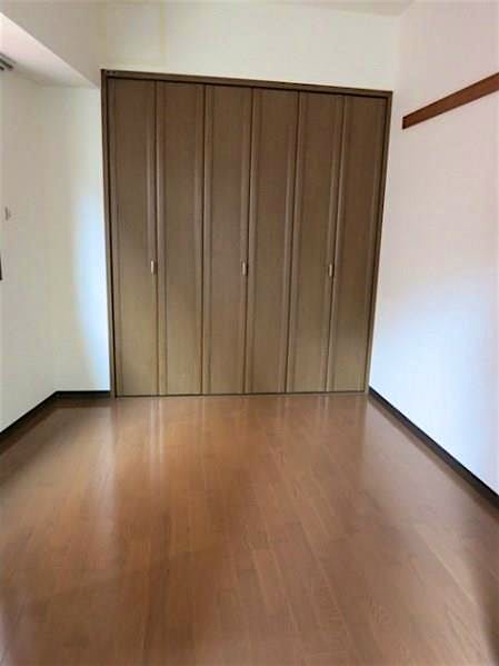 property_interior2_filename