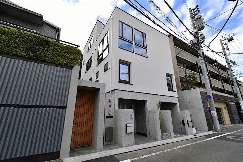 building_exterior_filename