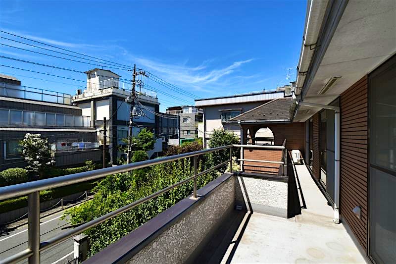 building_exterior2_filename