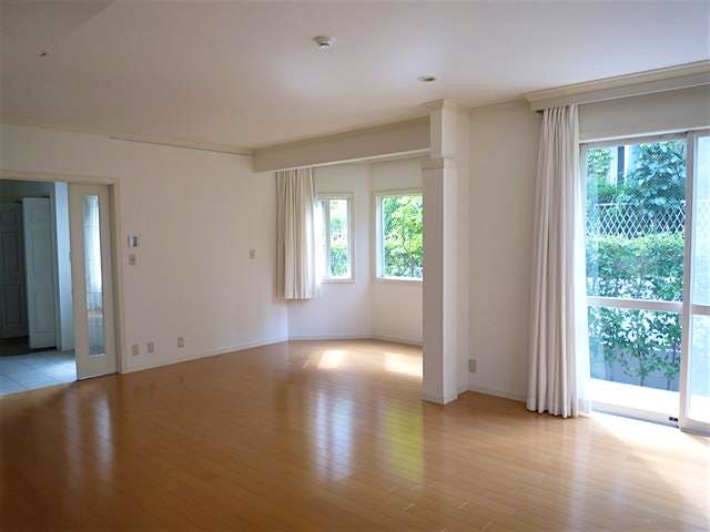 property_interior1_filename