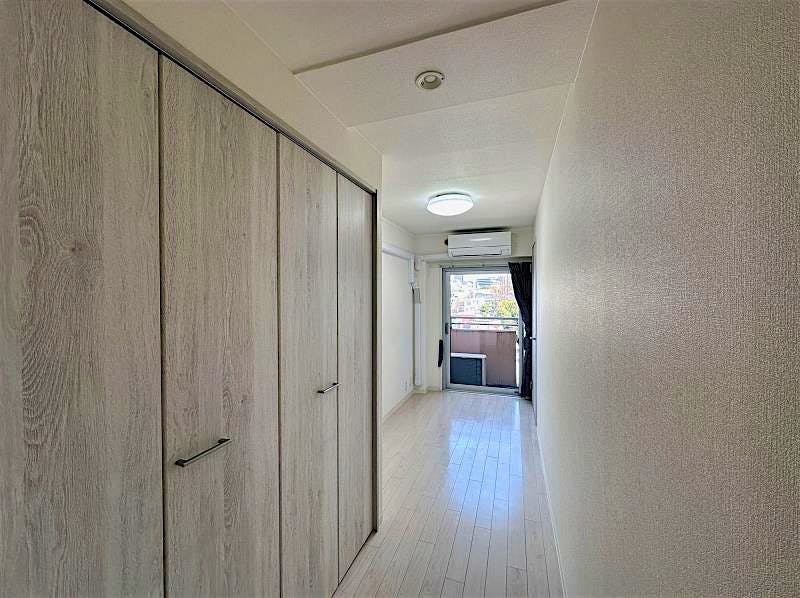 property_interior2_filename