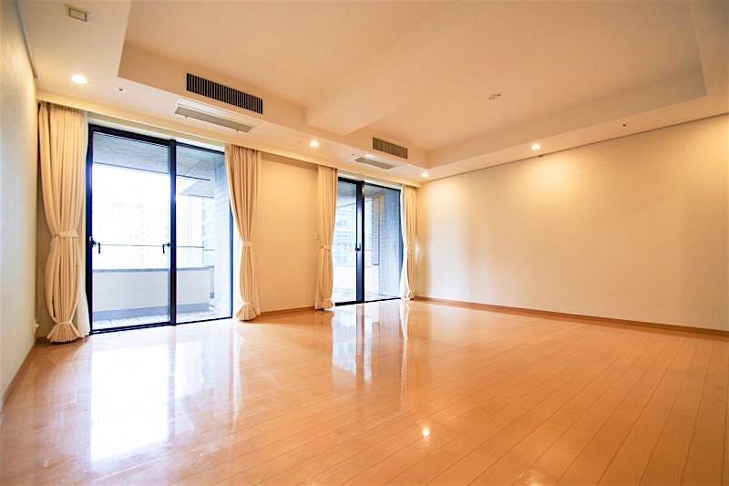 property_interior1_filename