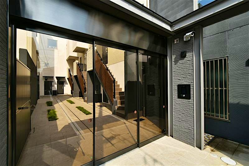 building_exterior2_filename