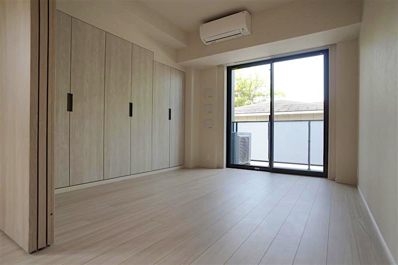 property_interior2_filename