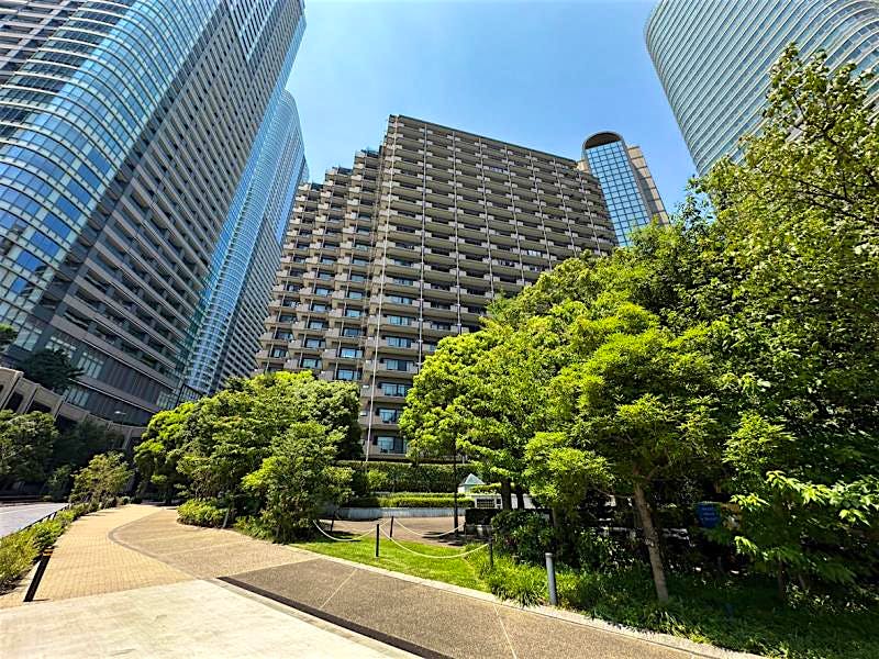 building_exterior_filename