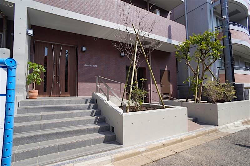 building_exterior2_filename