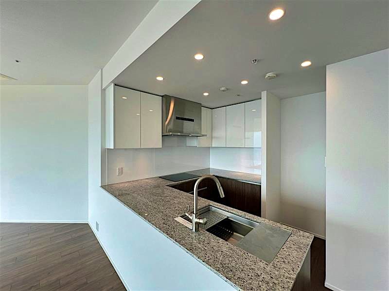 property_interior2_filename