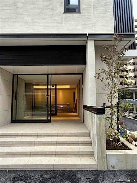 building_exterior2_filename