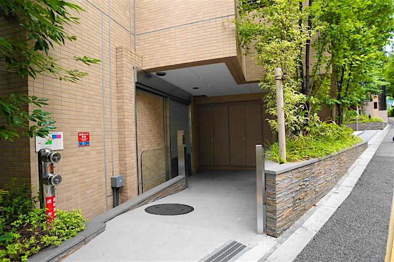 building_exterior2_filename