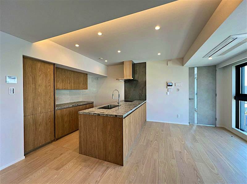 property_interior2_filename