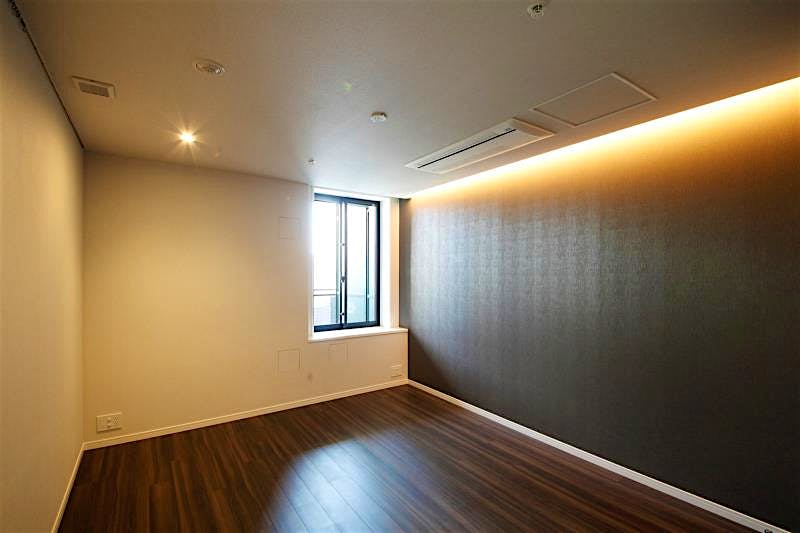 property_interior2_filename