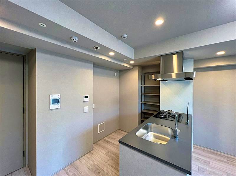 property_interior2_filename