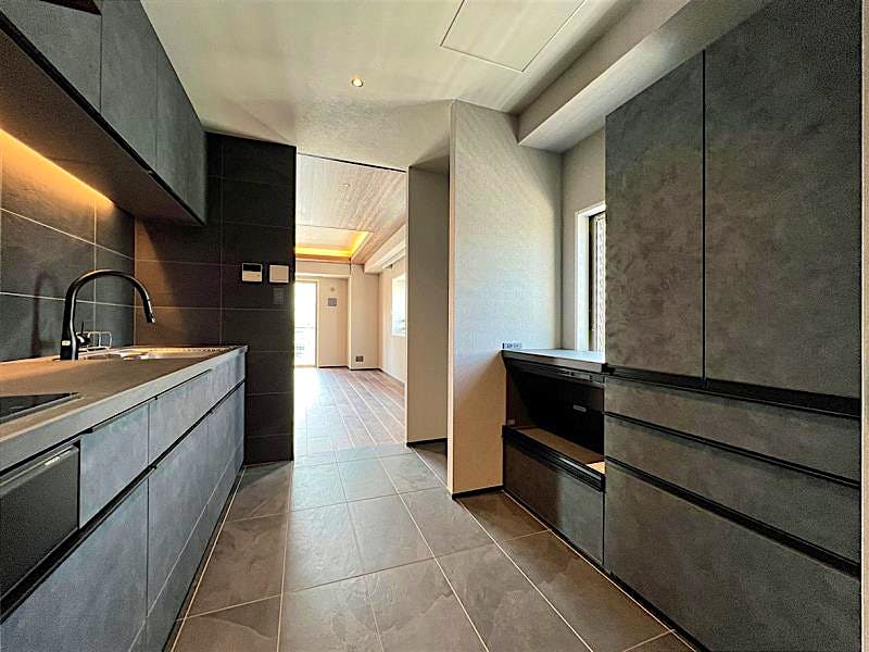 property_interior2_filename