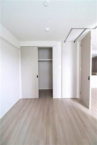 property_interior2_filename