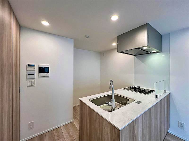 property_interior2_filename