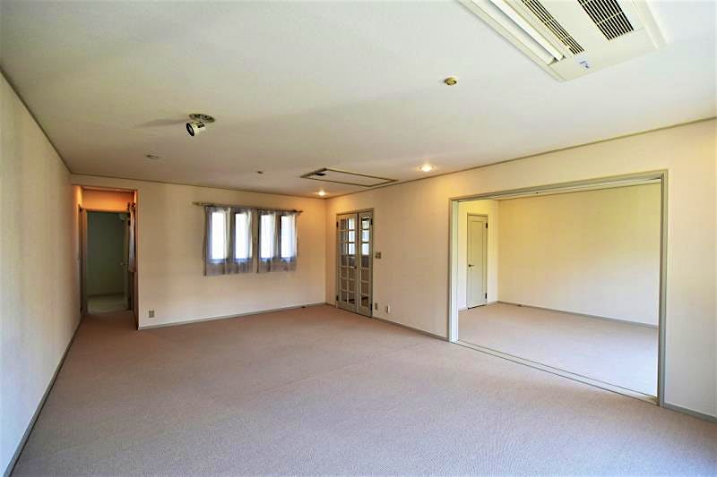 property_interior2_filename