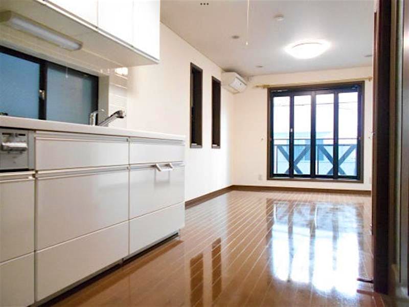 property_interior2_filename