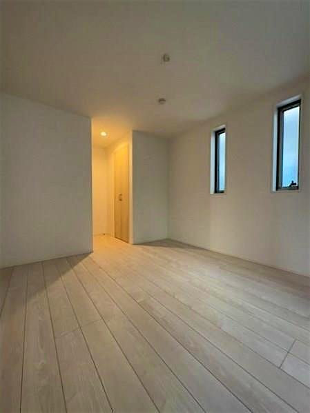 property_interior1_filename