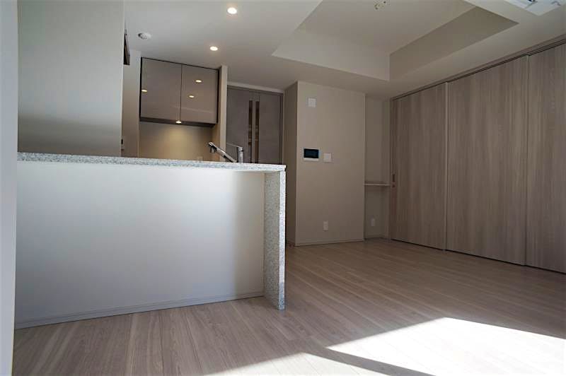 property_interior2_filename