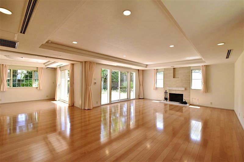 property_interior1_filename