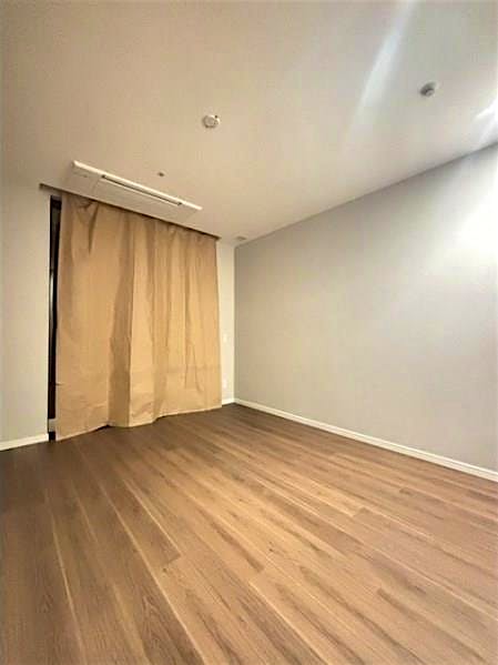 property_interior2_filename