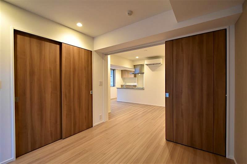 property_interior2_filename